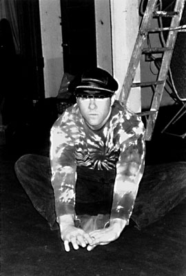 Dave Backstage Relaxin'